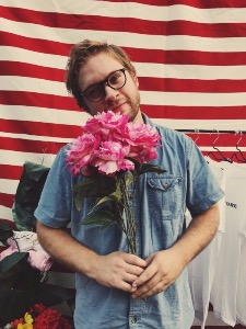 ayo river -“White Dress”&nbsp;[Video]