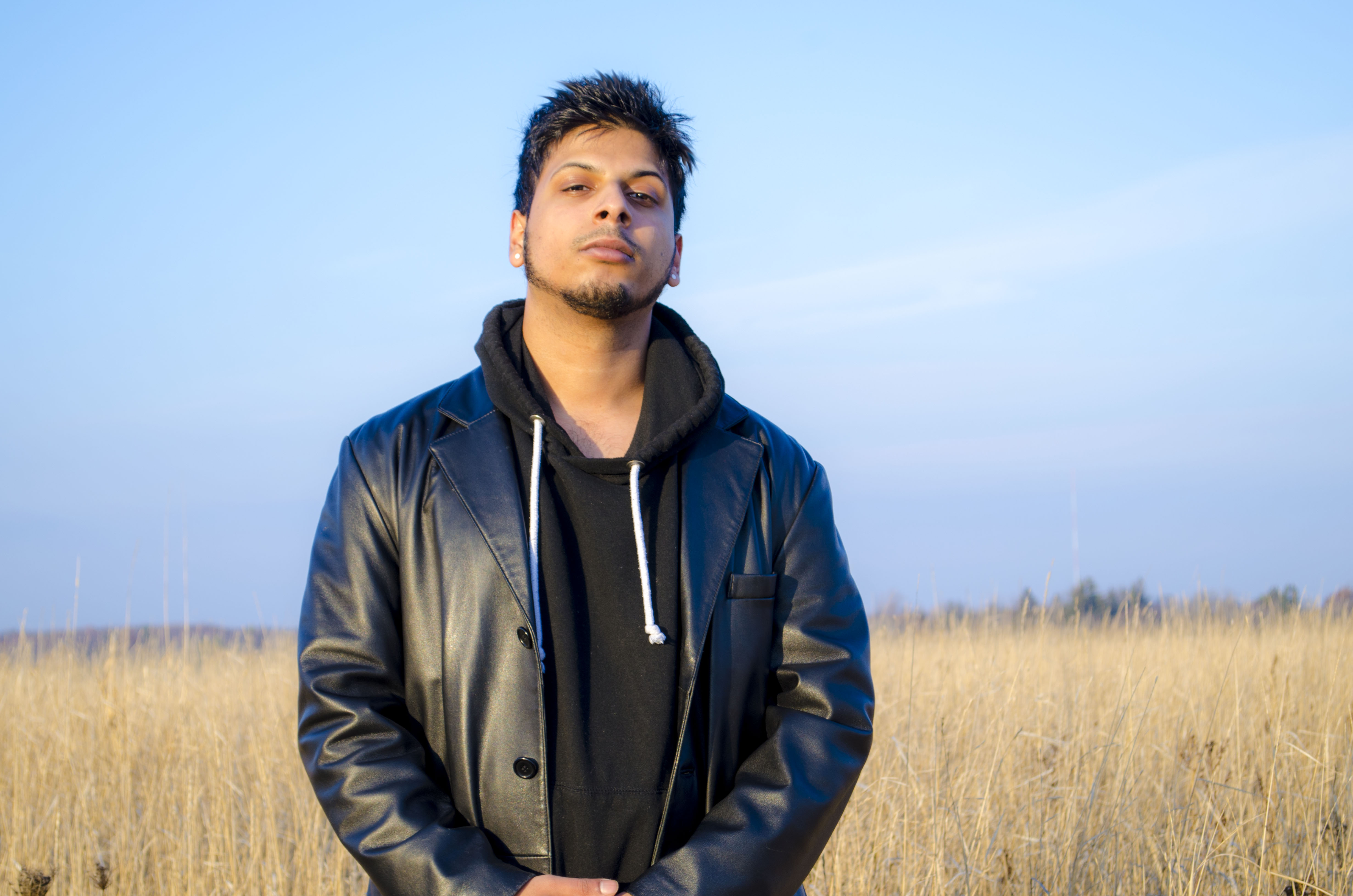 905 - Press Photo (#1) - Nanu Alidina