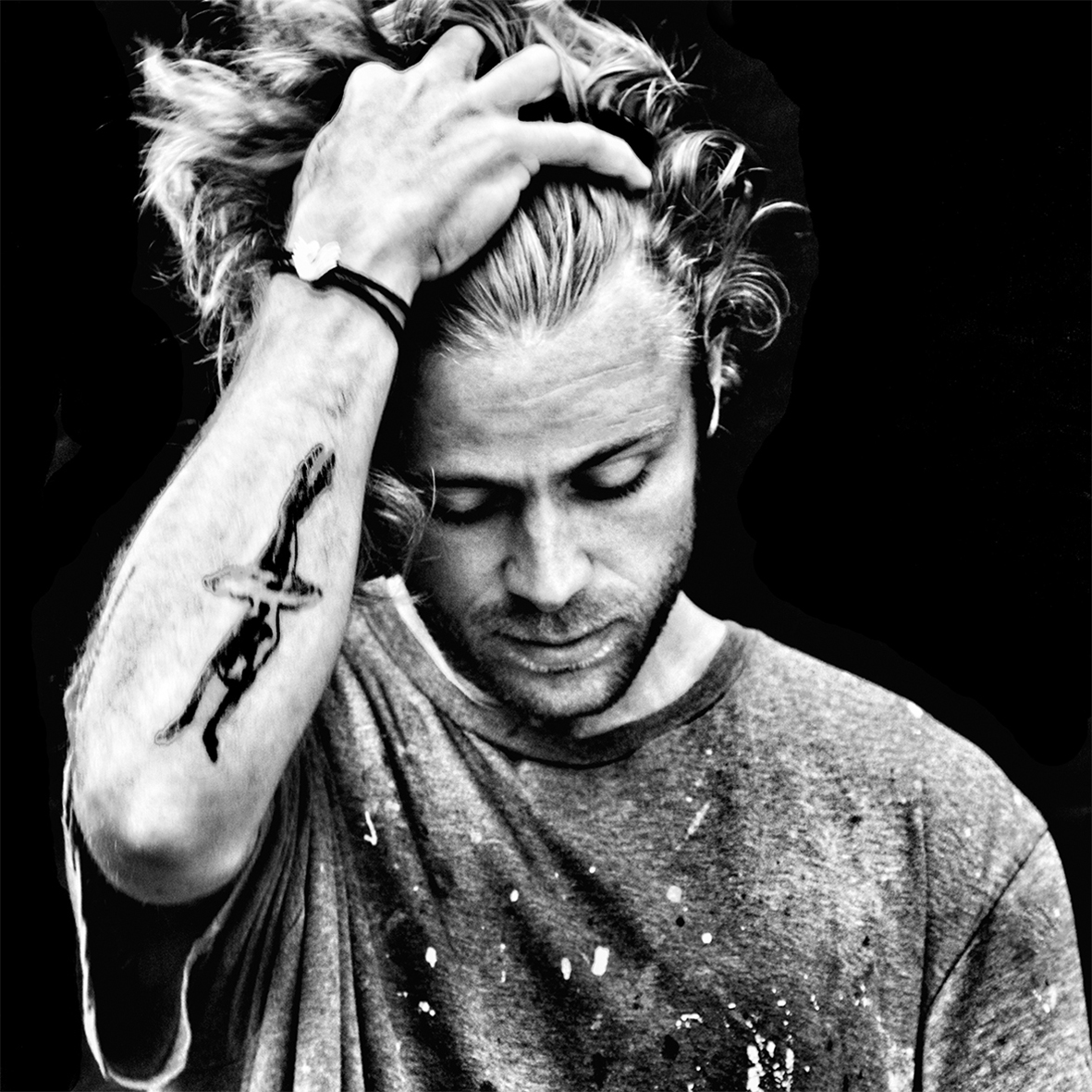 Watch the video for “Altar” by Danish singer Tim Schou