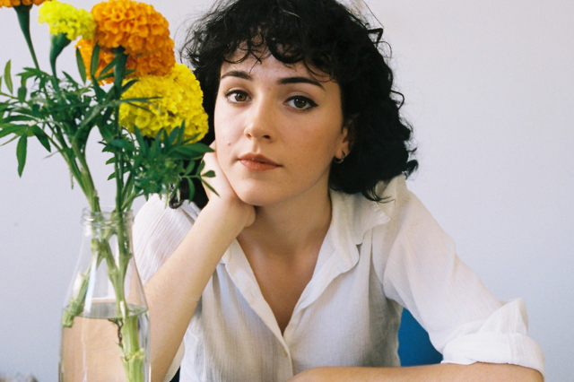 With her new album almost here, Núria Graham reveals “Smile On The Grass”.