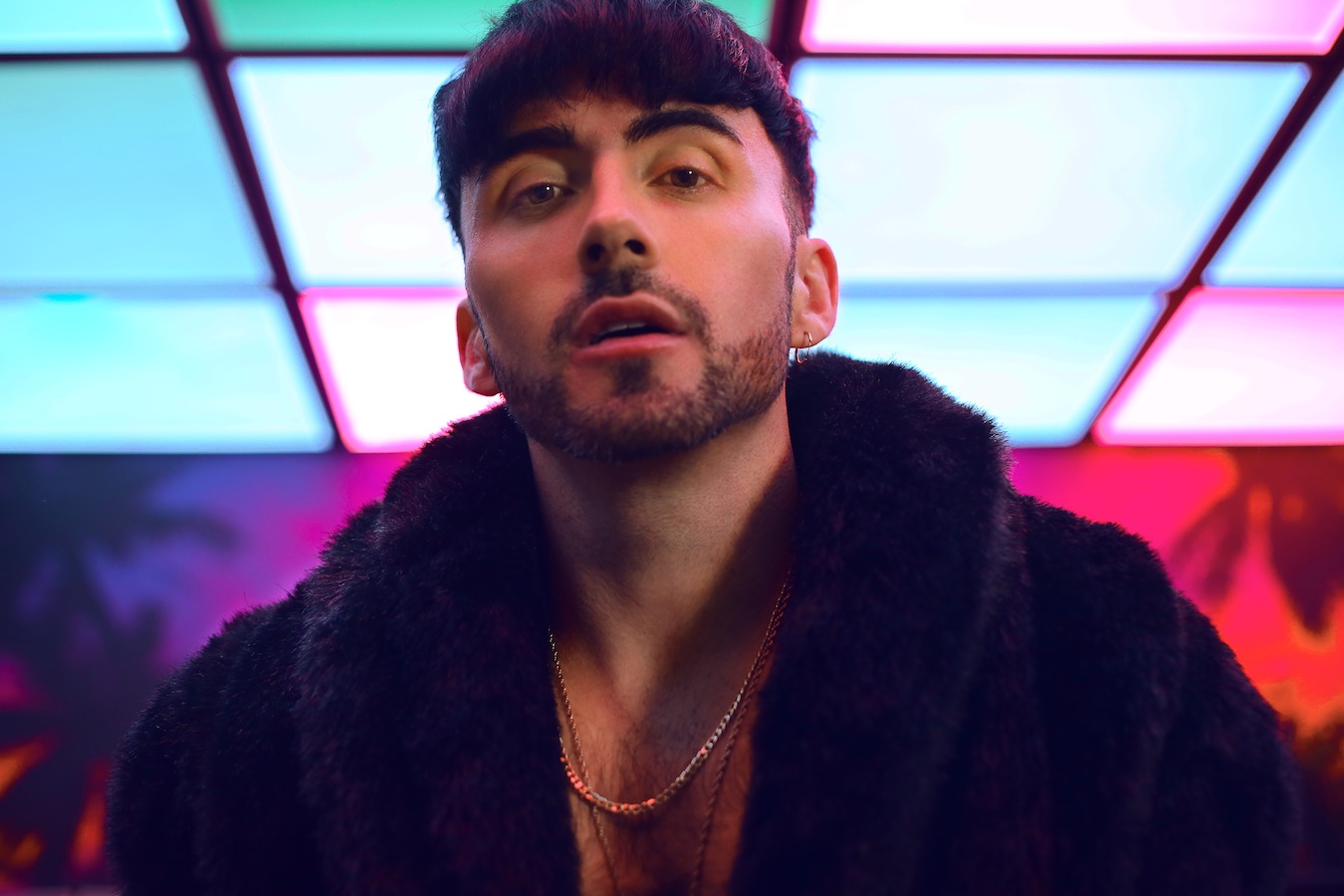 SEARLS releases video for “Scar”