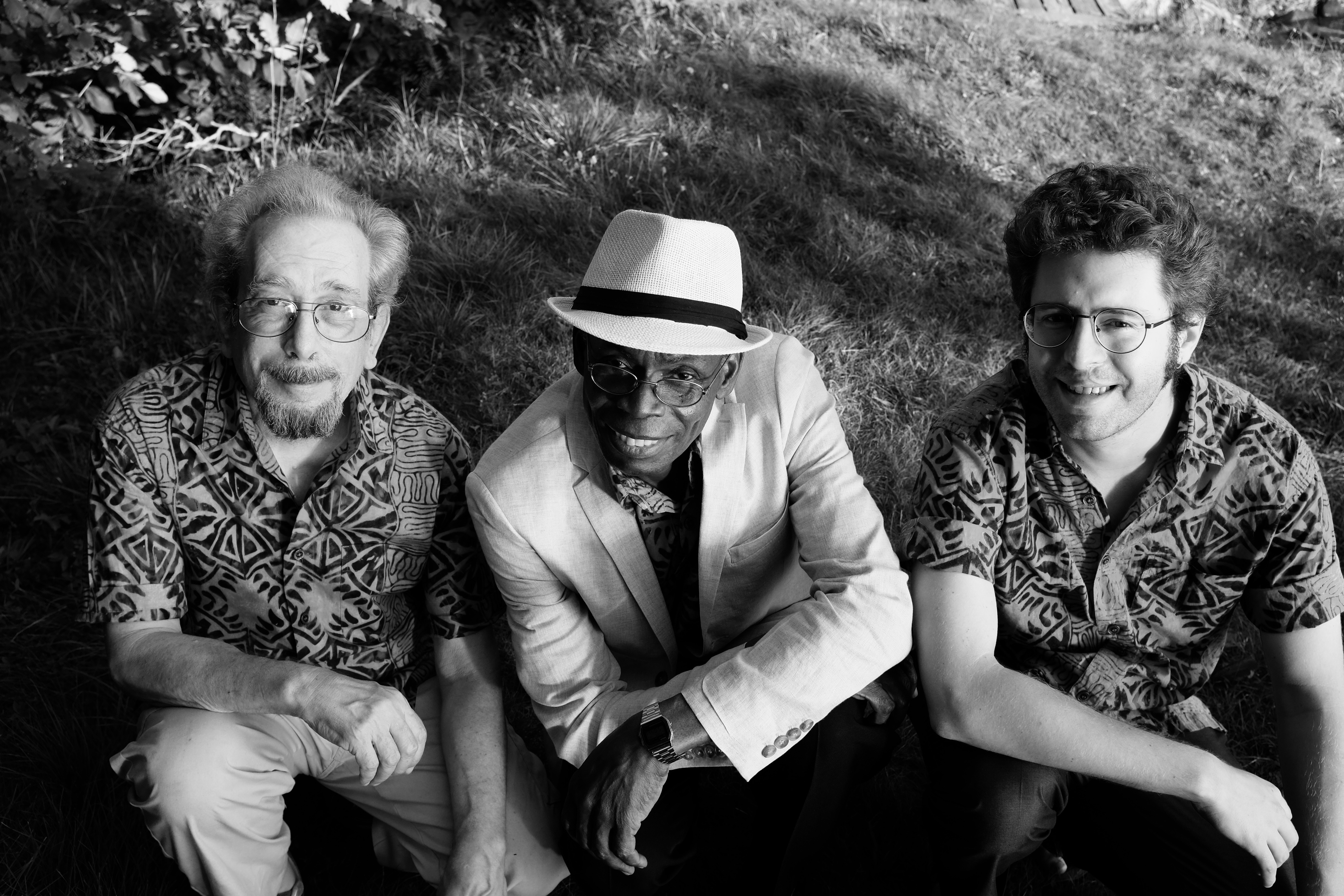 NL Dennis & the Thunderballs