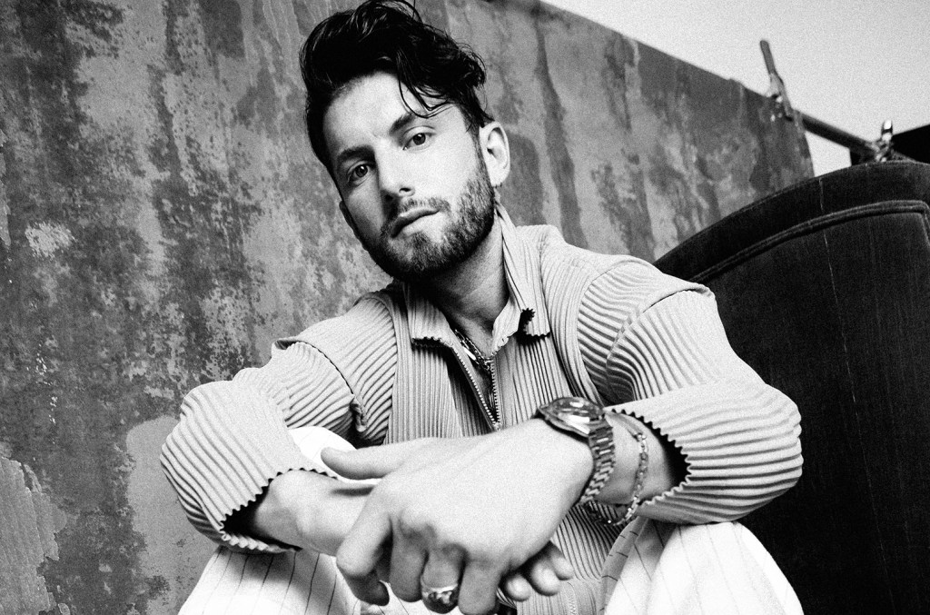 Marc E. Bassy x Guapdad 4000 -“Simma” [Video]