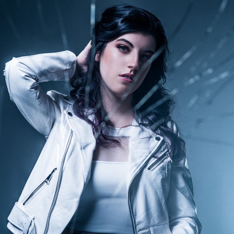 AARYS has shared a new song. Listen to “Heavy”