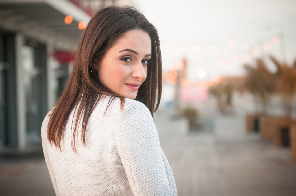 Nicole Raviv will always “Do It For Love”&nbsp;[Video]