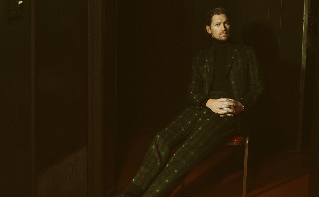 Wilder Woods steps out with “Light Shine In”&nbsp;[Video]