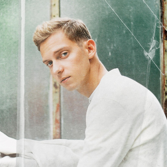 Denmark’s Nicklas Sahl reveals “Four&nbsp;Walls”