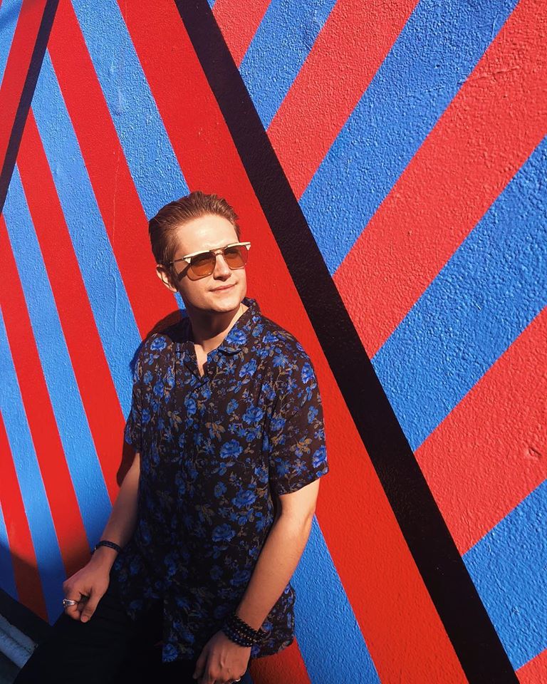 Introducing Dez Money: listen to “Can’t Take My Eyes Off You” & “I want Your Love”
