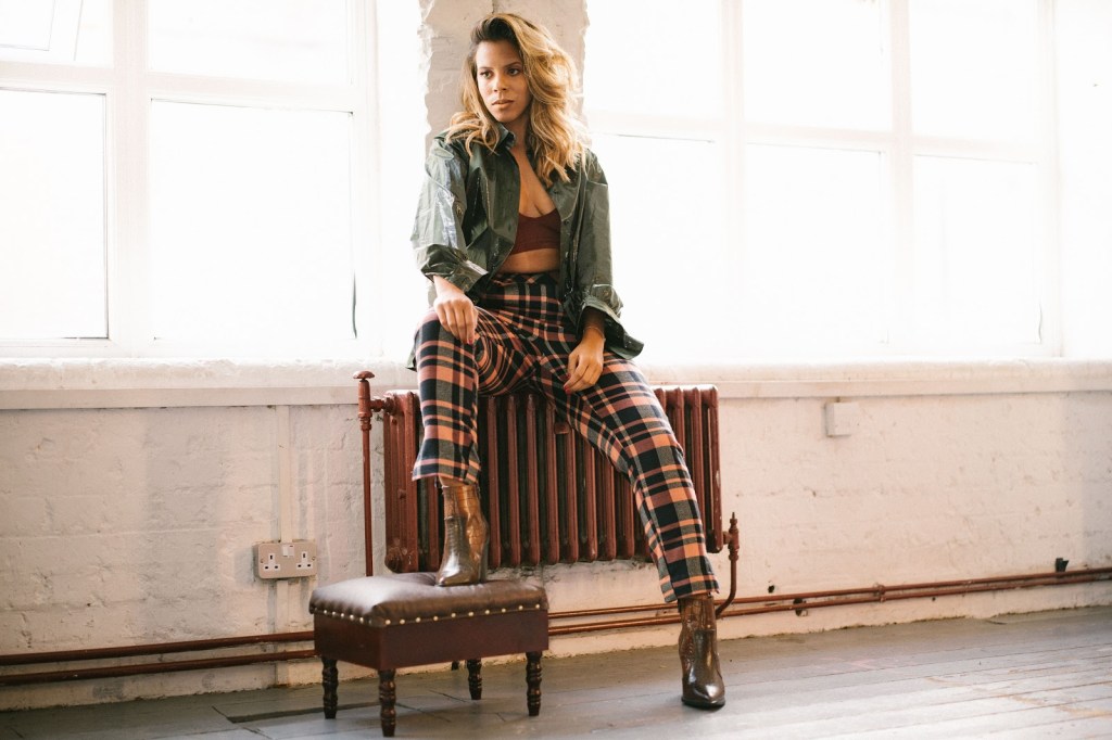 Hear Kelli-Leigh in her new song “Cotton&nbsp;Clouds”