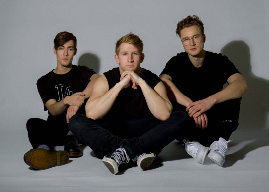 Reminisce with Milq on “Summer&nbsp;Again”