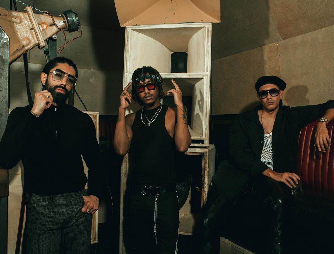 Ape Drums, Silent Addy and Projexx present “Mek Money” visuals