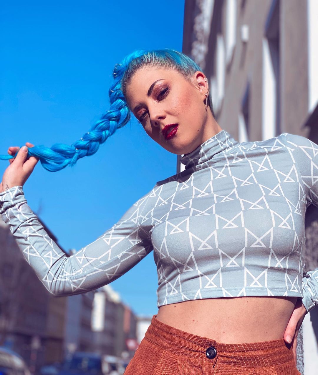 PAENDA’s newest single urges listeners to “get tough”