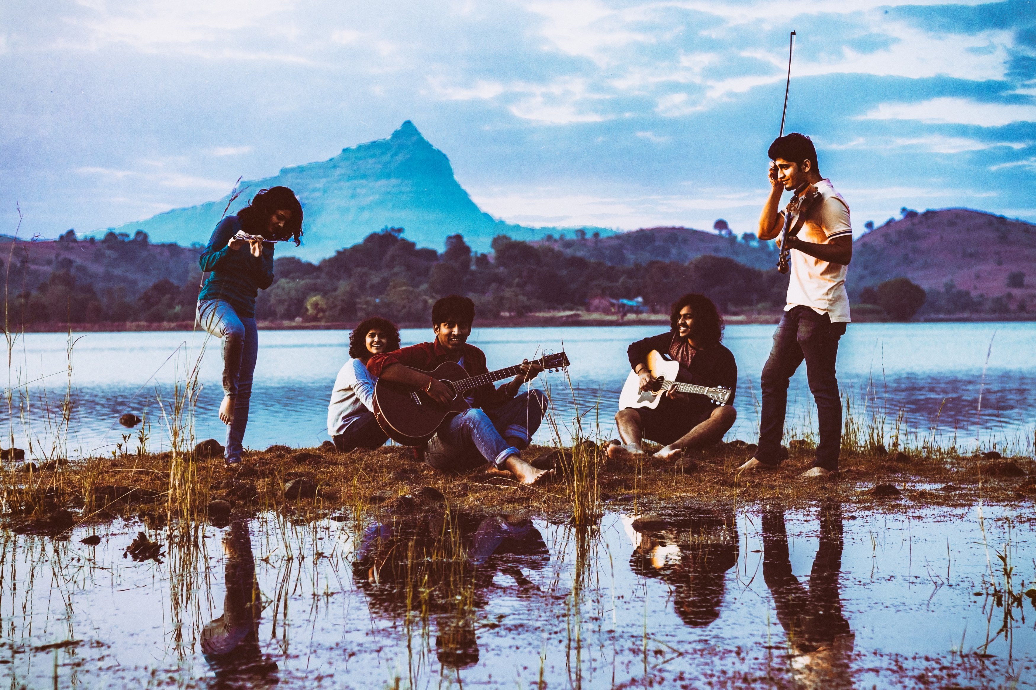 Listen: Easy Wanderlings – “Makin’ My Move”