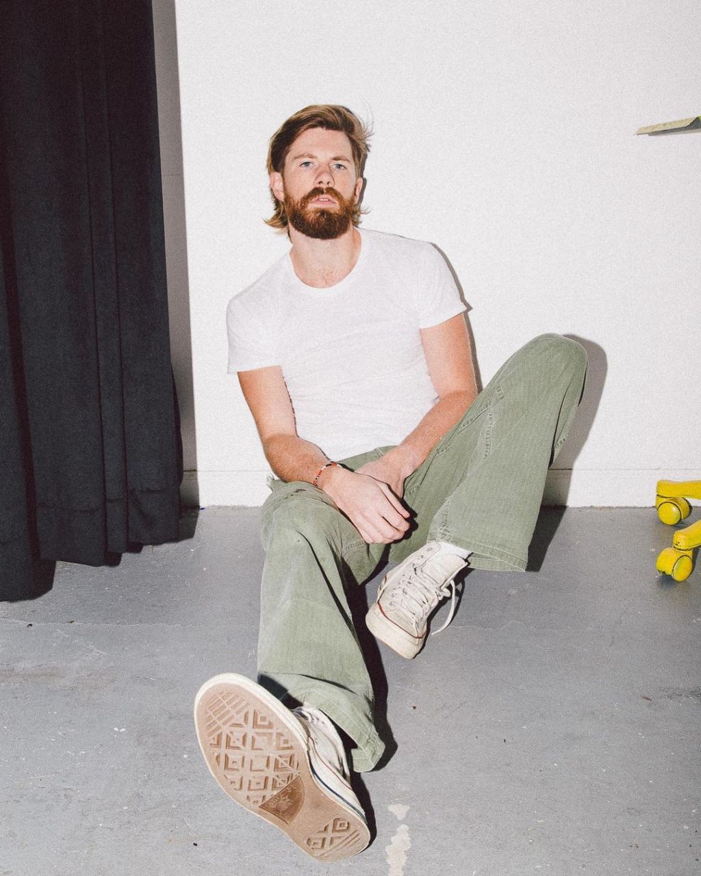 Mokita reveals “Colorblind (acoustic)”