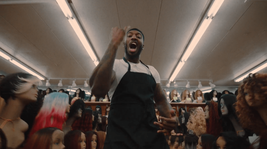 See Pardison Fontaine’s “Hoop Earrings”&nbsp;visual