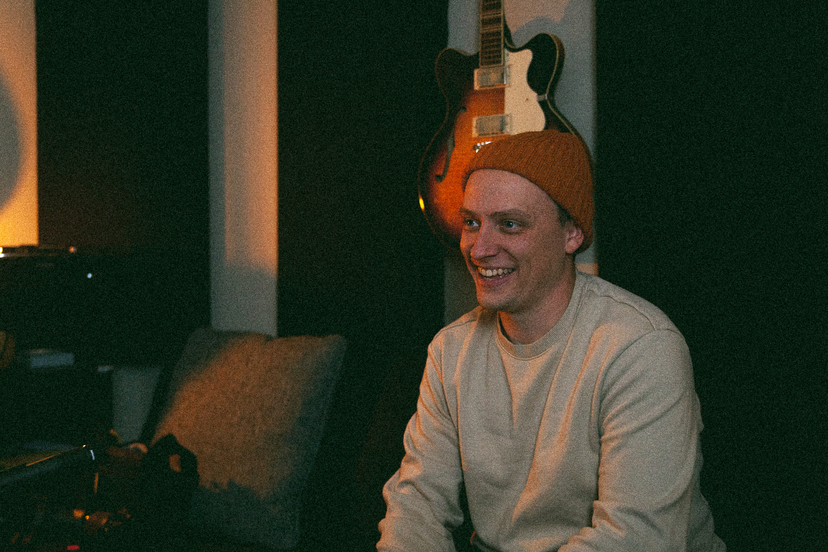 Listen: Thomas LaVine – “Staring At The&nbsp;Sky”