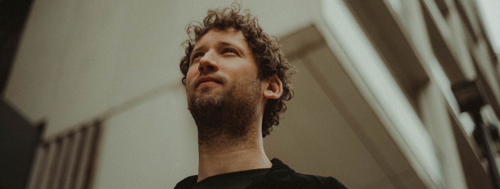 Hear “Before I Embarrass Myself” by Paul Cook and The&nbsp;Chronicles