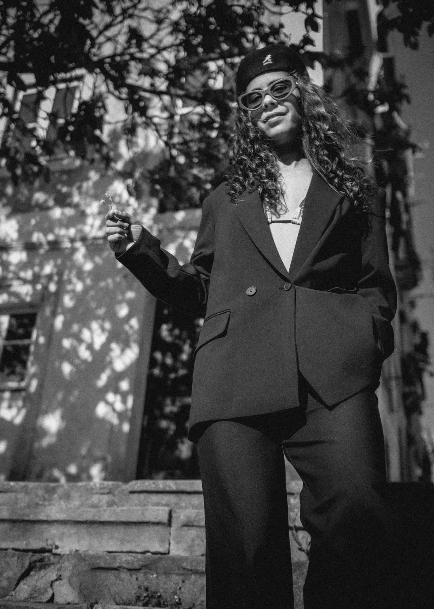 See Da Chick in her “New Day” video