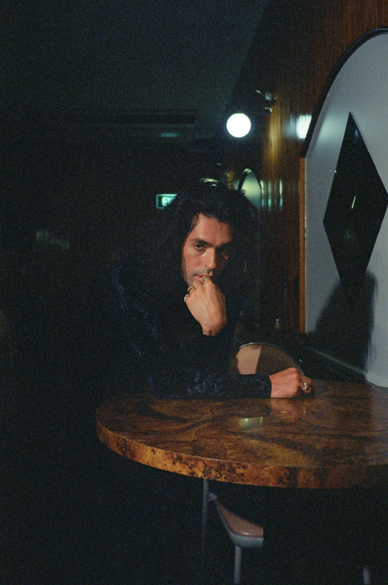 Drella returns with second single, “Night Crawls”