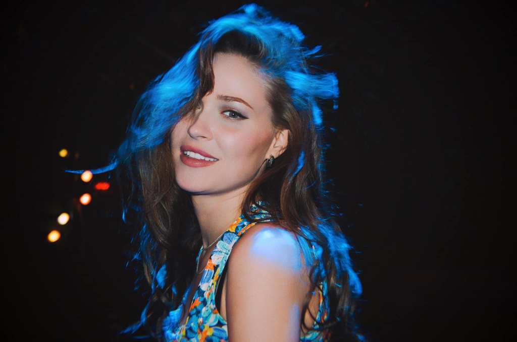 Madisen Jane shares debut single, “Summertime”