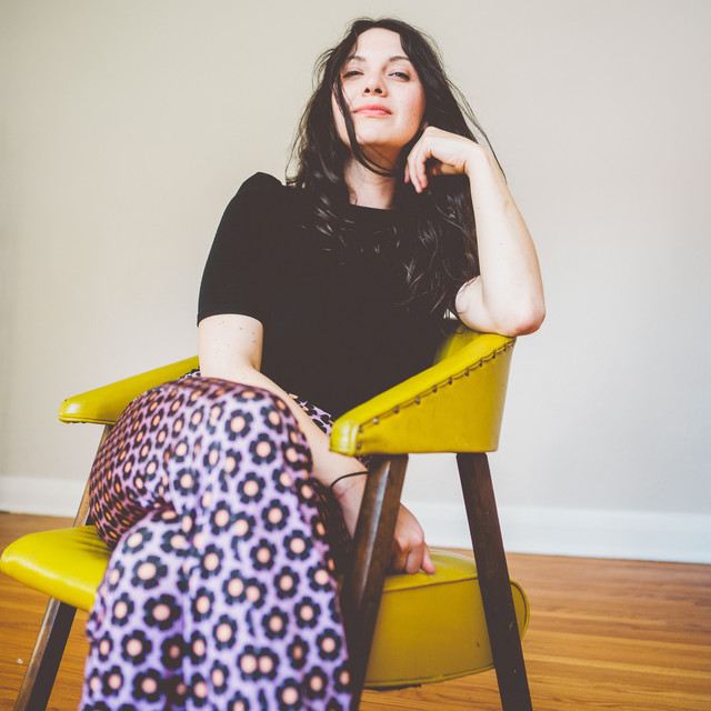 Emily Jean Flack unveils “Goldie”