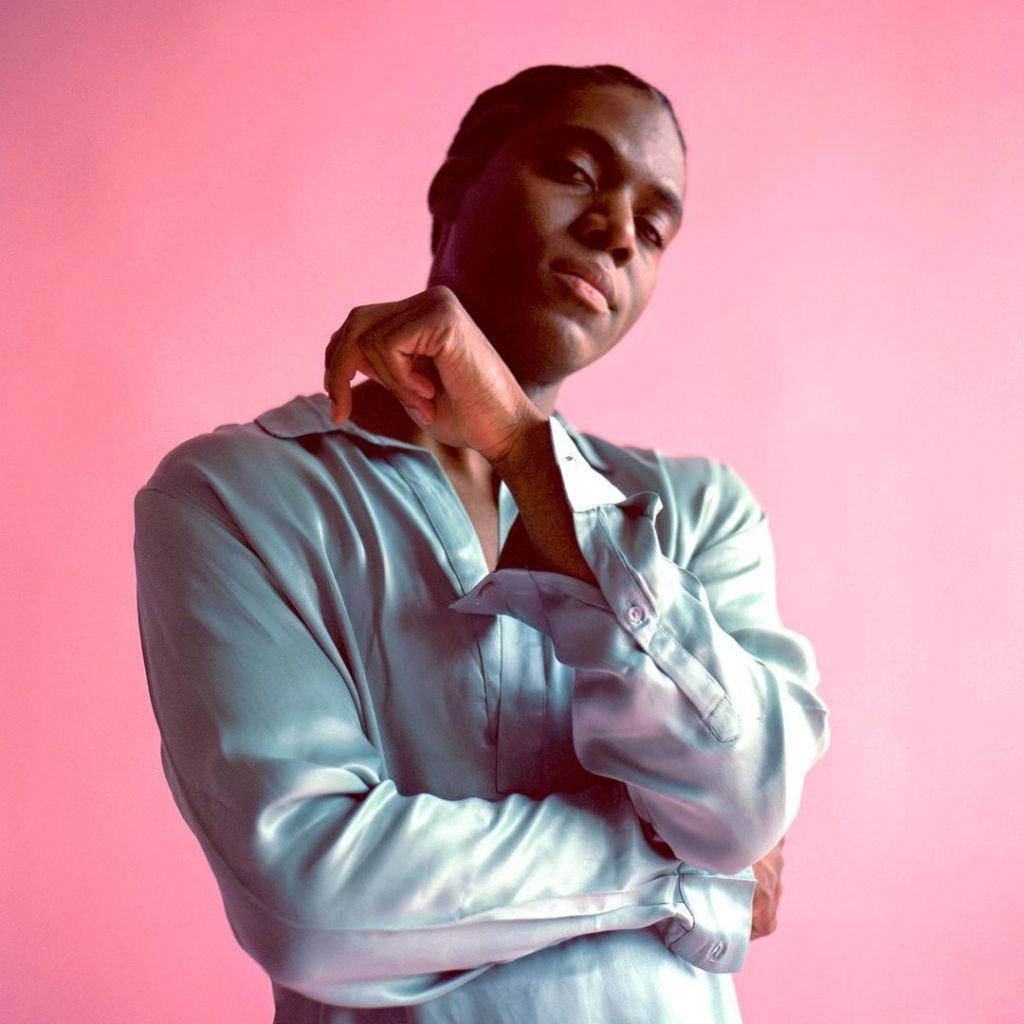 Watch Garth. perform “Wild” as part of his new concert album Live, In&nbsp;Color