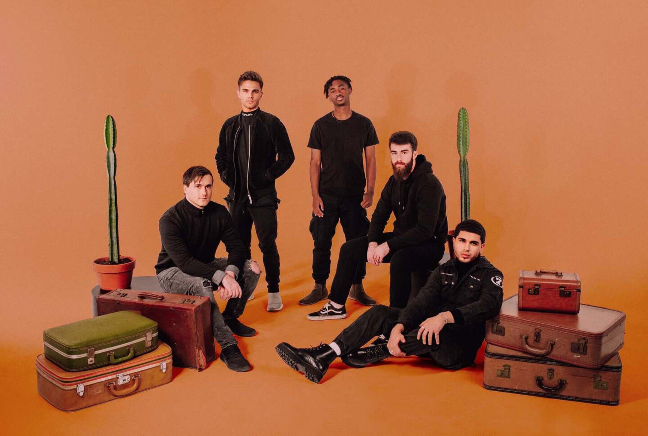 M I R Ó U X deliver new track, “Like This”
