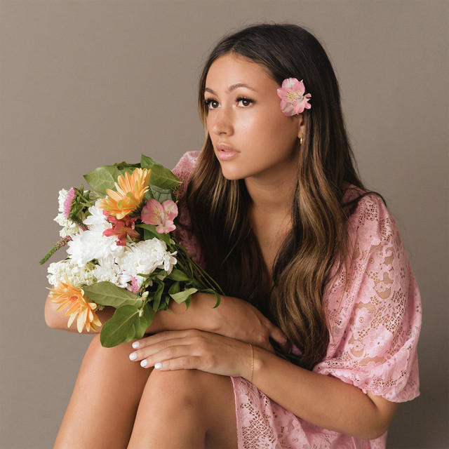 Zoë Ferguson reveals new song, “Die&nbsp;Alone”