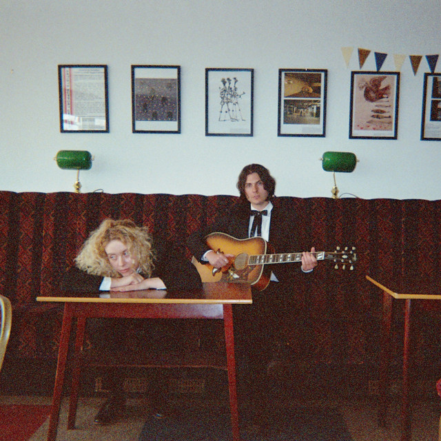 Jake Whiskin & Lizzie Reid share new duet, “Drive You&nbsp;Home”