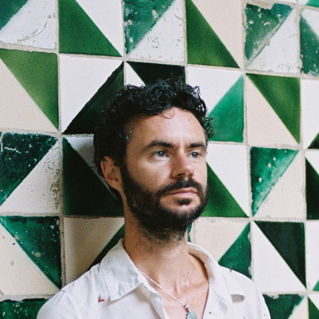 Davy Lyons shares new single, “Glorious”