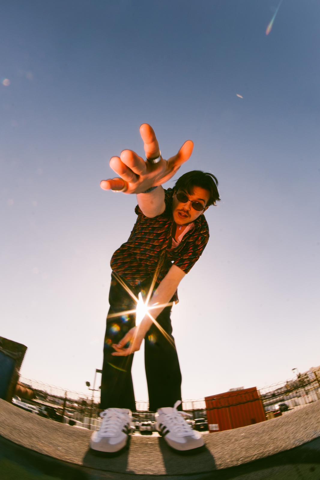 Gareth Donkin shares “GEEK OUT!” feat. quickly, quickly and The Breathing Effect