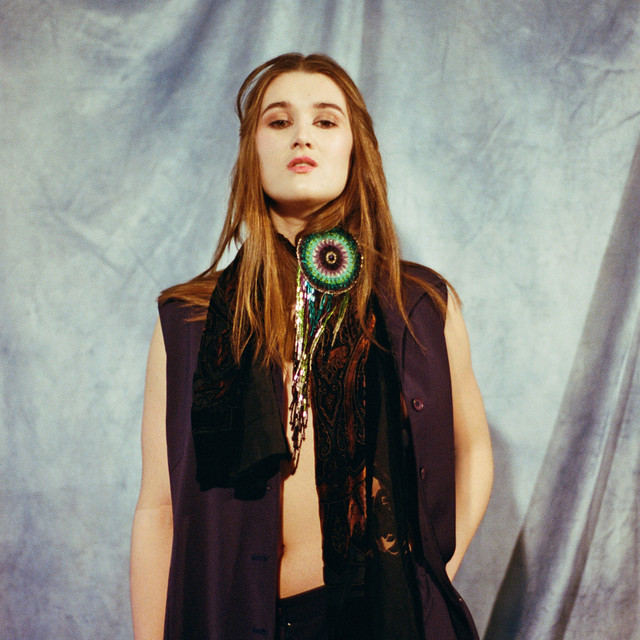 MIIA is back the candid “How Do I Love&nbsp;You?”