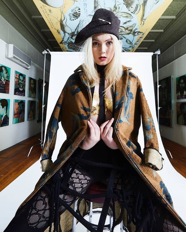 Ella Loudon reveals “Dreams” as she delivers debut single; watch&nbsp;video