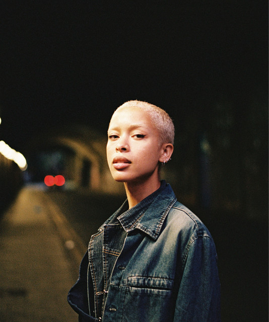 Grace Acladna unveils “Mothers Car” single &&nbsp;video