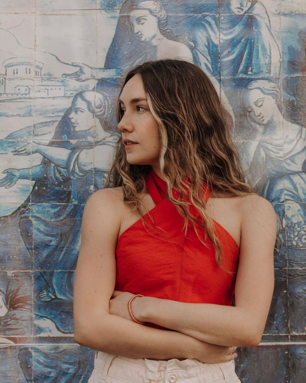 Lauryn Macfarlane’s newest song finds her ready to “Dive” in