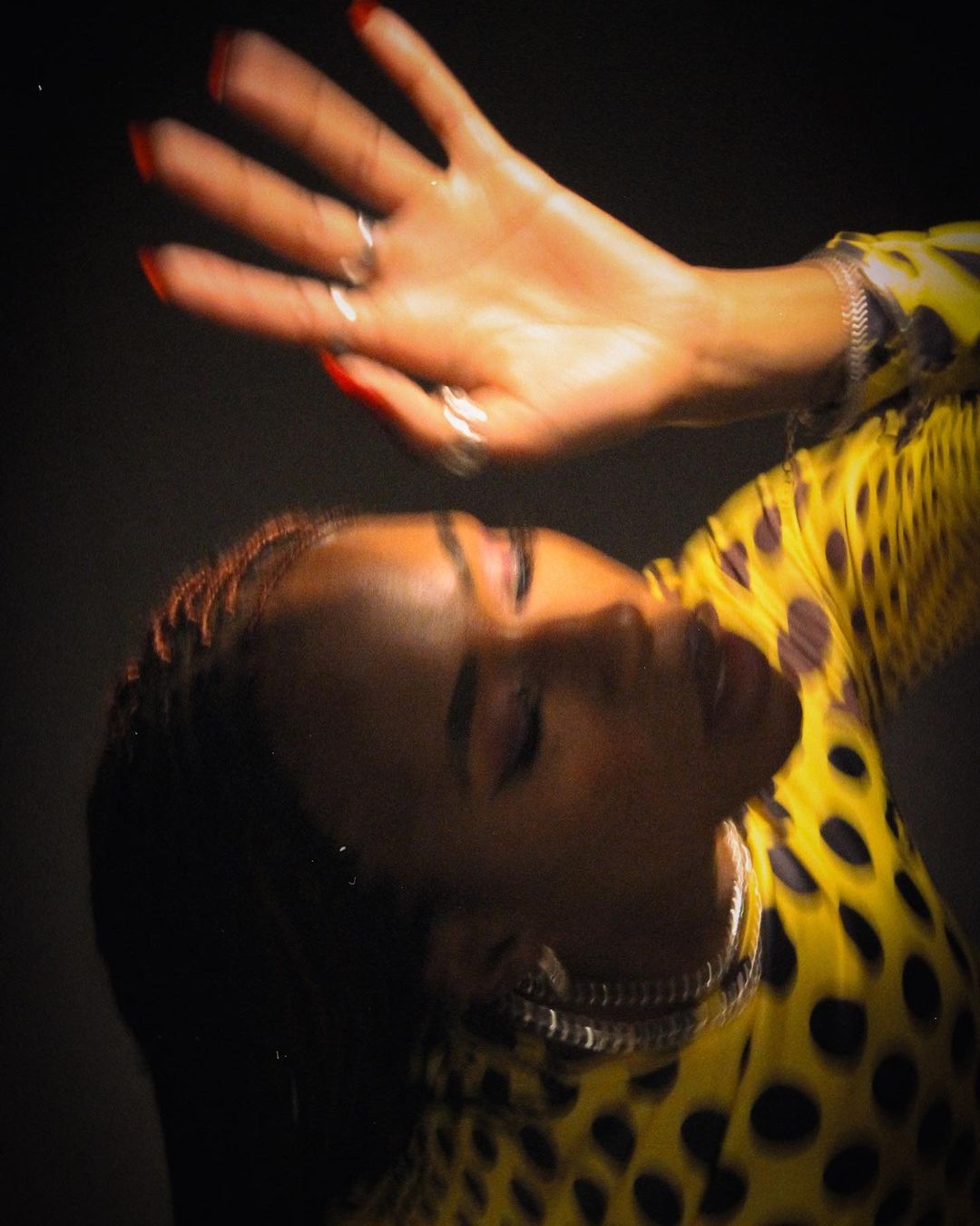 Let’s dance to Uzia’s new track, “Awake”