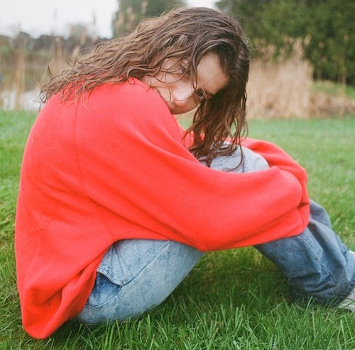 AVIV has her “Running Shoes” on in new&nbsp;video