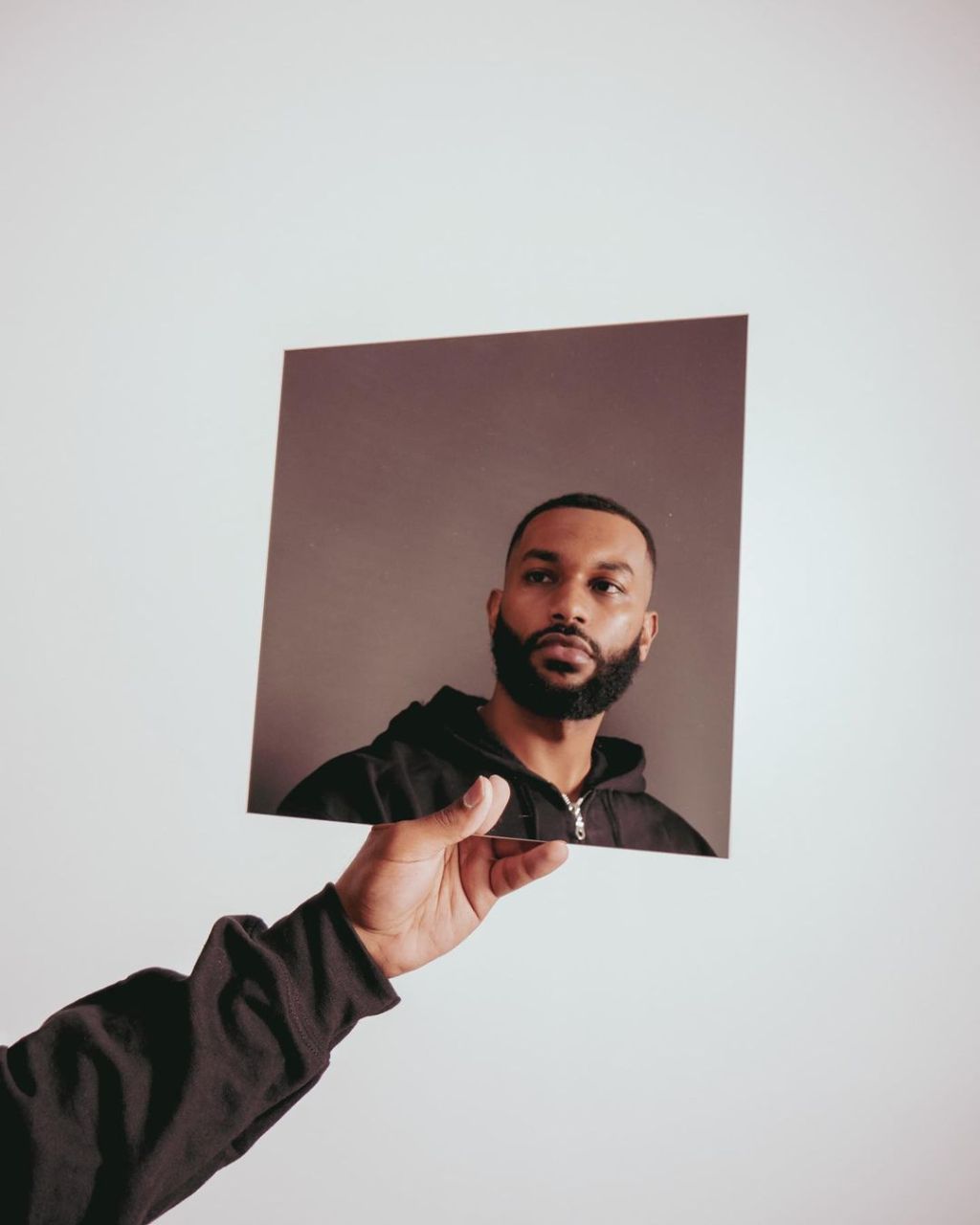 Stream G-SALIH’s GIHAD 2 EP which includes the song “Hindsight”