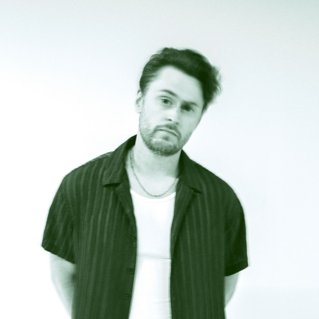 Jeffrey James has a new song; hear “The Real Me”