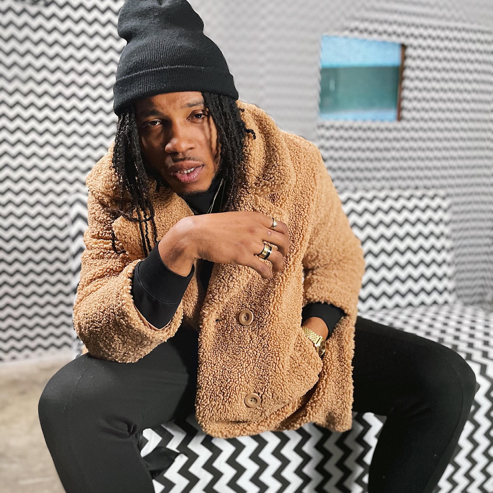 Tree Thomas presents “Right Now” single & video