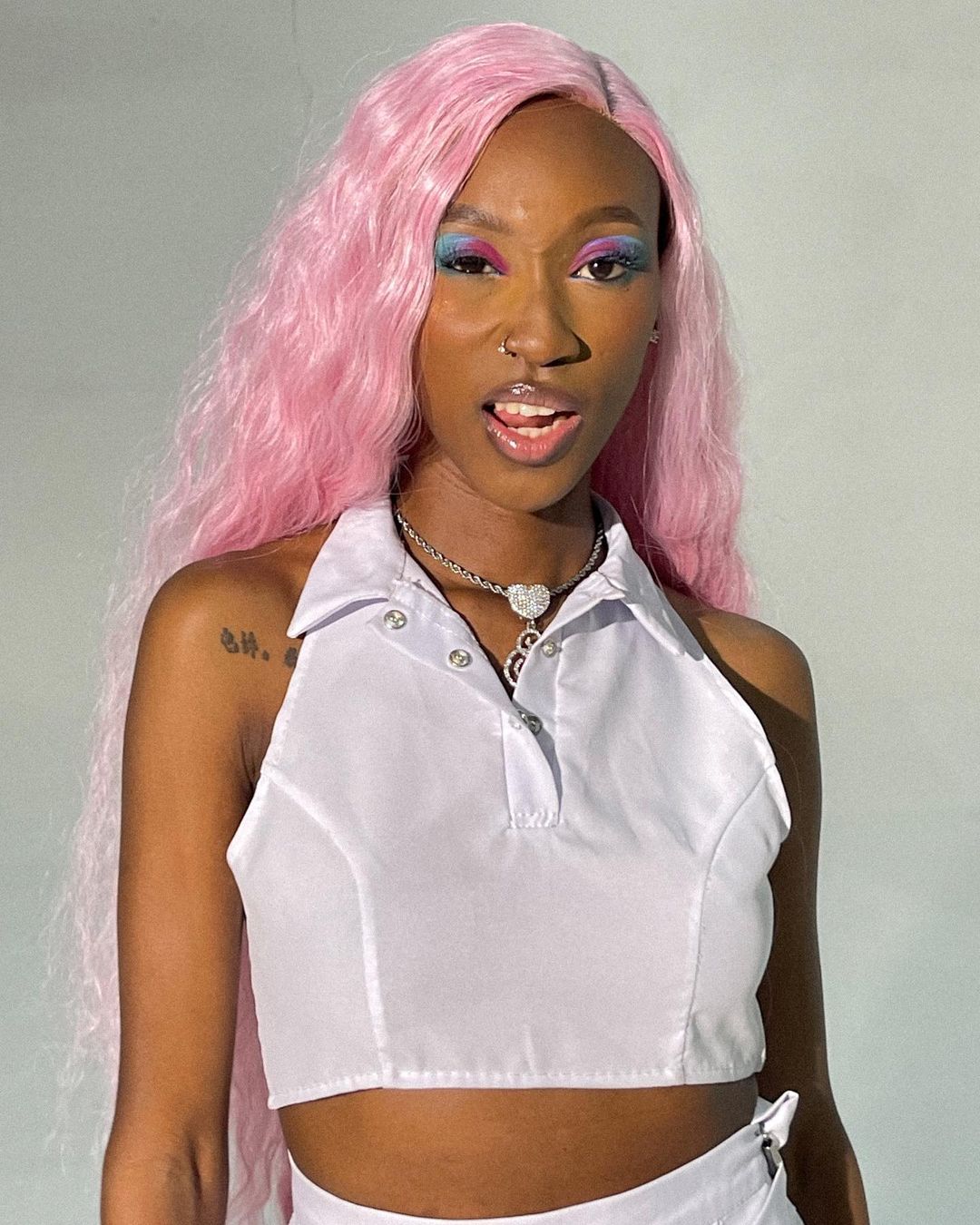 Steph Unruly returns with “Tek Time” video