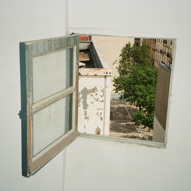 Houis, WEI and JVLY team up to create “haze”: listen