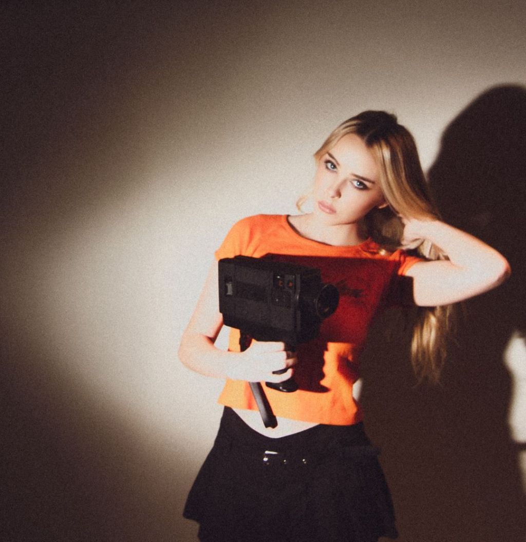 Watch Peyton Shay’s official video for her latest single “Savior&nbsp;Complex”