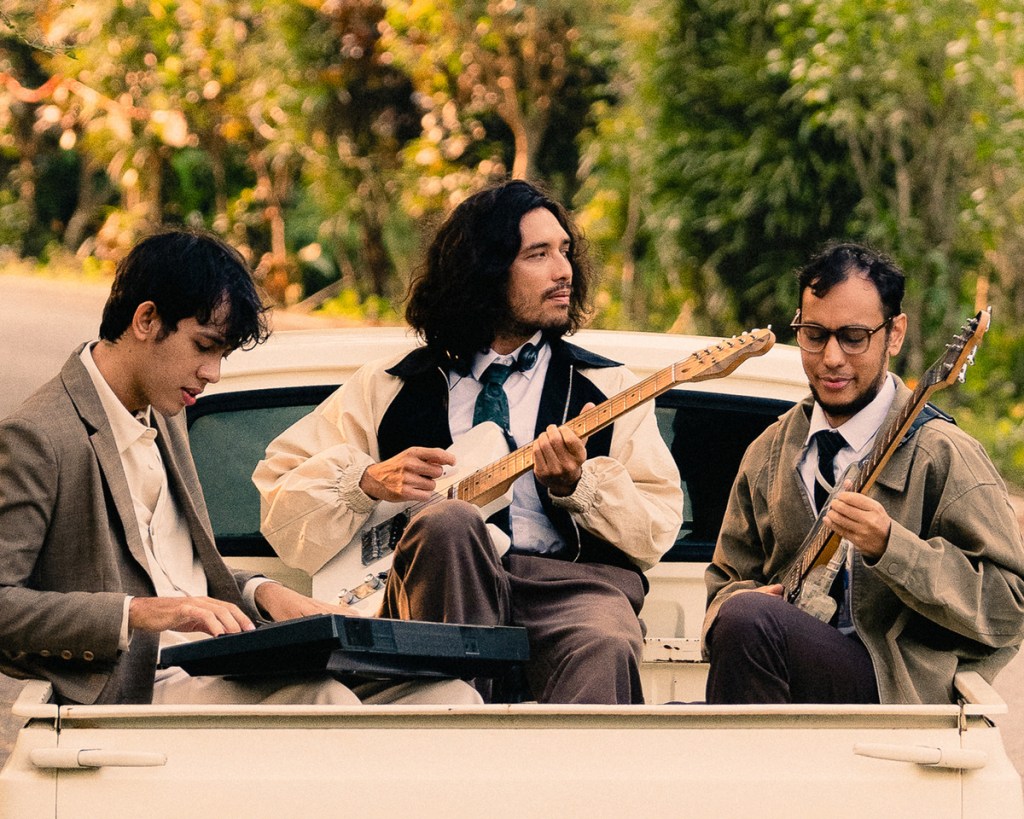 Indonesian rock trio MANJA present “Wax & Feathers”&nbsp;video