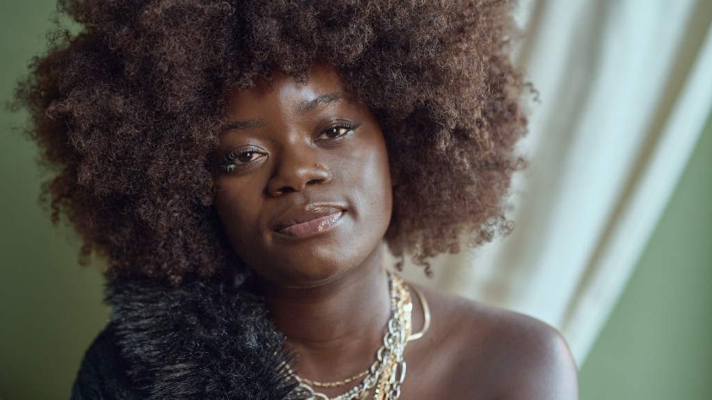 Watch Winnie Ama perform “Wide Open” Live at Hackney Road&nbsp;Studios