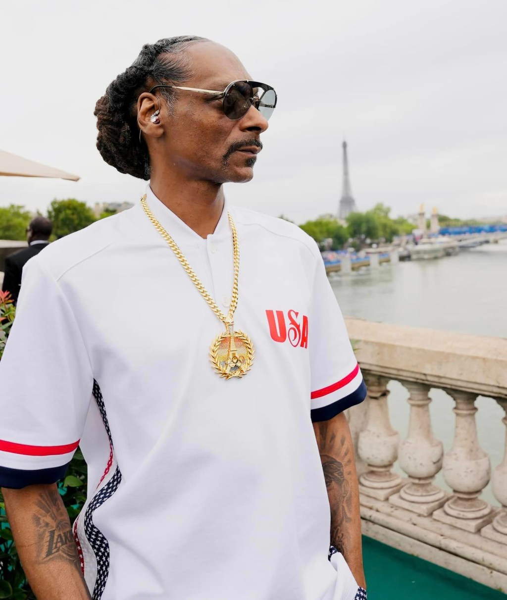 Snoop Dogg drops “Outta Da Blue” single feat. Dr. Dre and&nbsp;Alus
