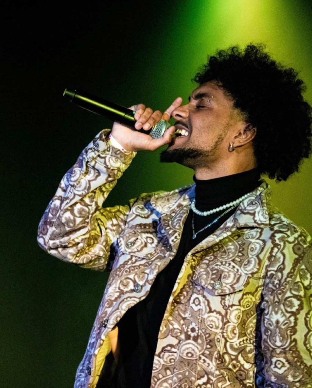 Listen to “Under the Christmas Lights” by singer Tristan&nbsp;Price