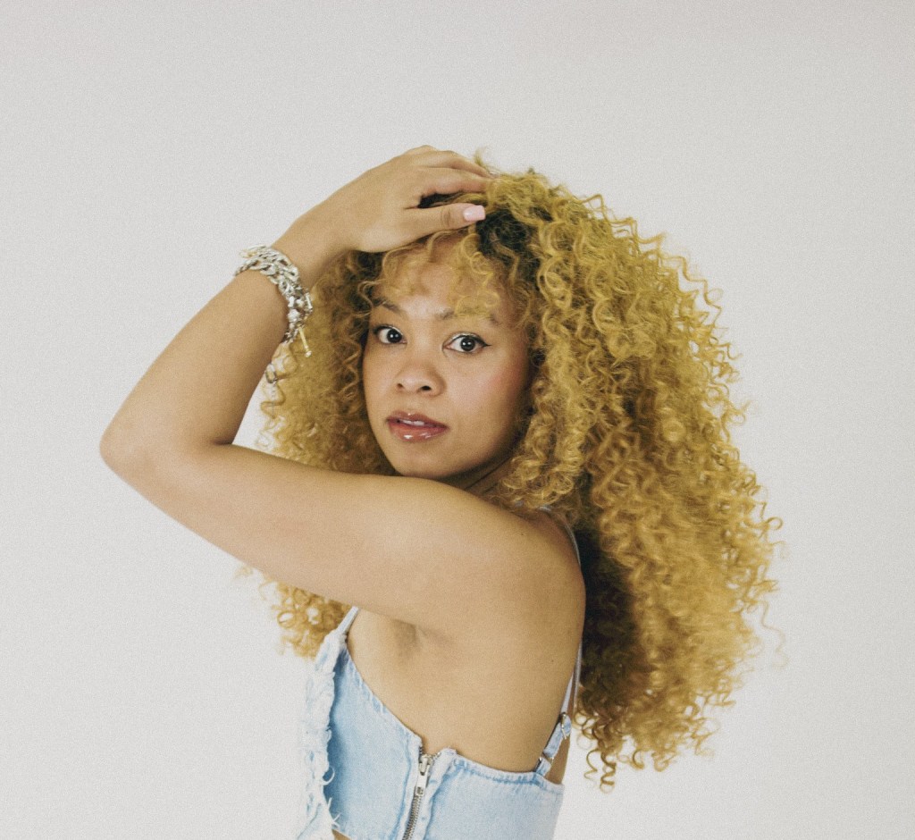 Soulful singer Yoji kicks off the new year with “Paint The&nbsp;Clouds”