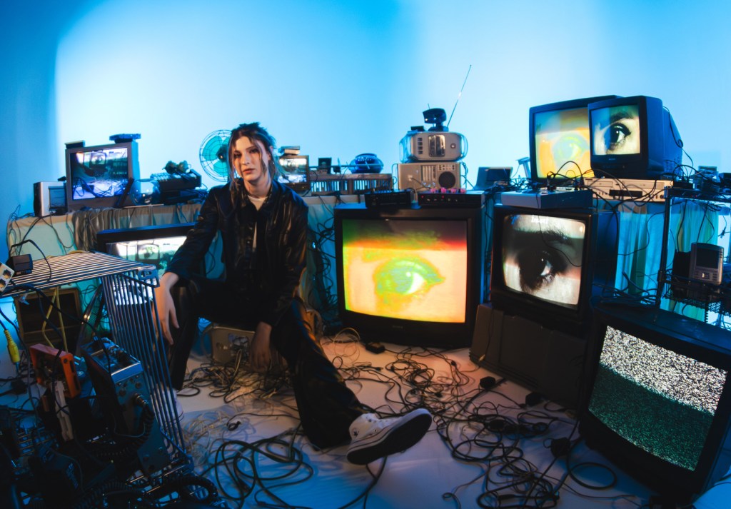 Sophia Warren delivers “Static”, the first single from her forthcoming&nbsp;EP