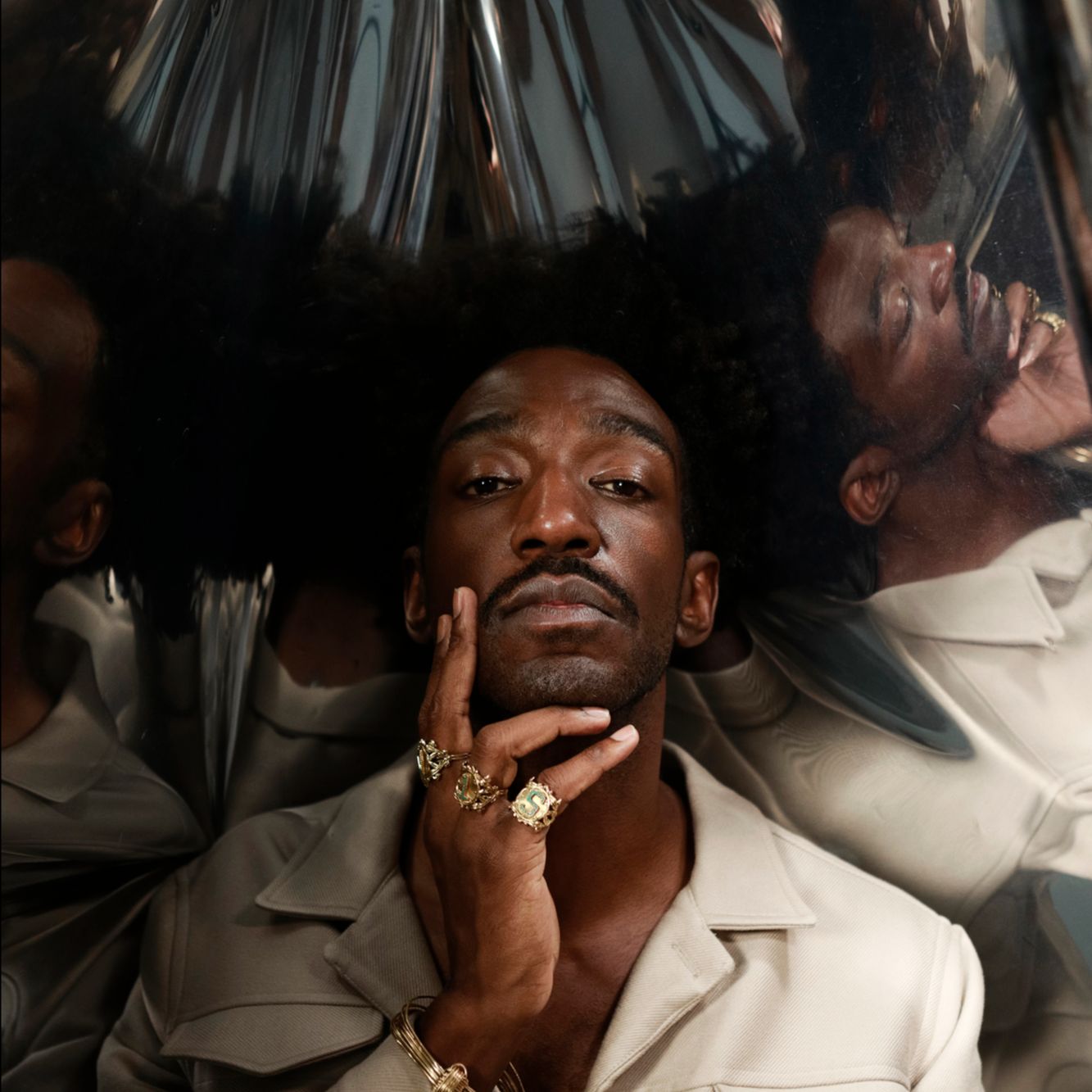 Berlin artist Stimulus returns with new banger, “swiTCH”